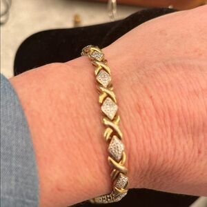 Elegant Gold and Silver Women's Bracelet